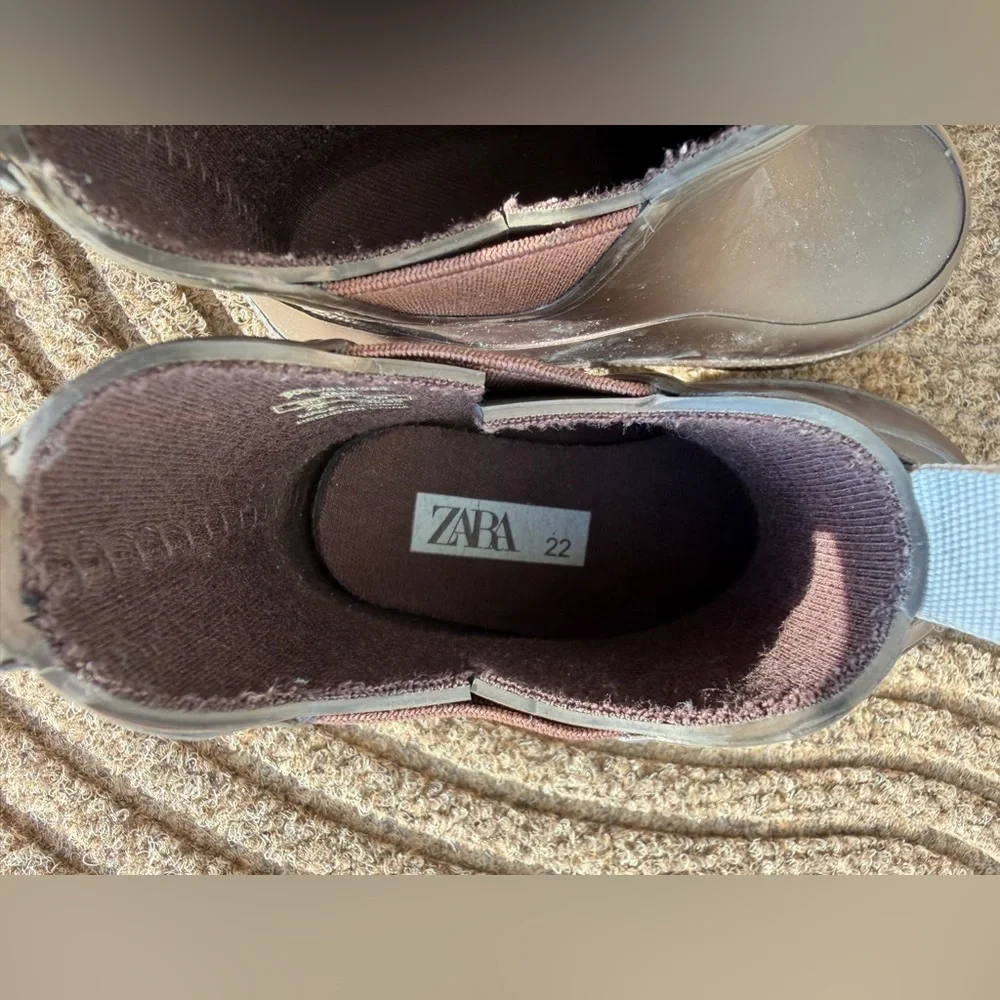 Zara kids elastic Chelsea rain boots chocolate brown Cottagecore